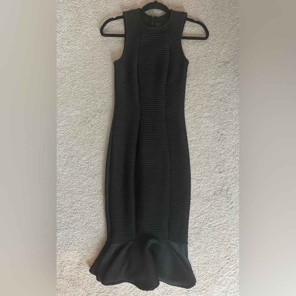 Kendall & Kylie Structured Bodycon Fit & Flare Midi Dress-Black Size XS